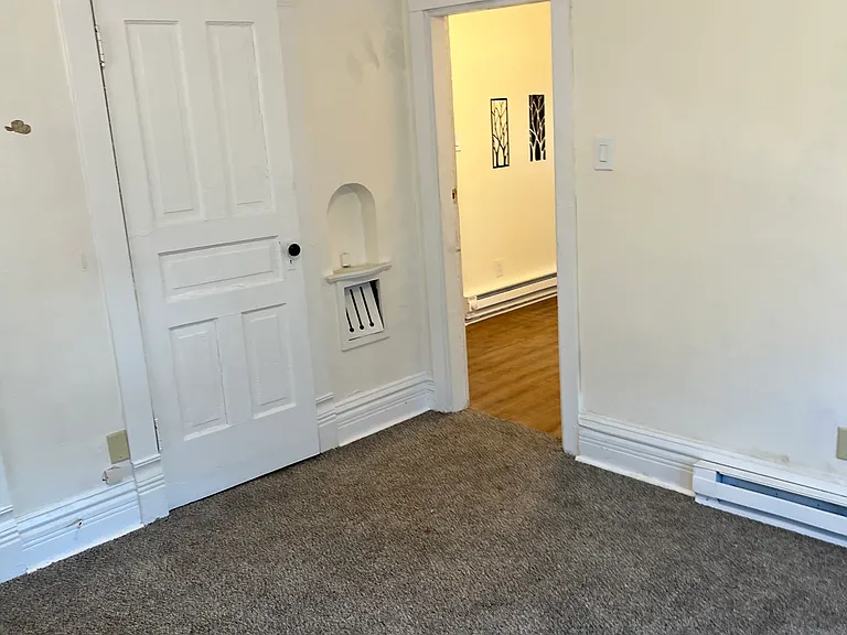 545 W William St #2F — Photo 10