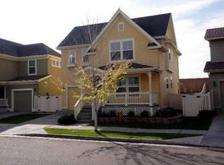 10682 Dayton Way, Commerce City, CO 80640