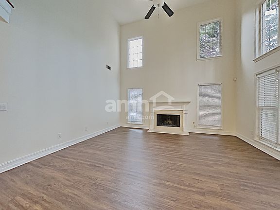 4th image of 4966 Cedar Wood Dr SW