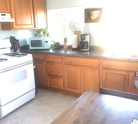 4th image of 441 Peaceful Valley Dr