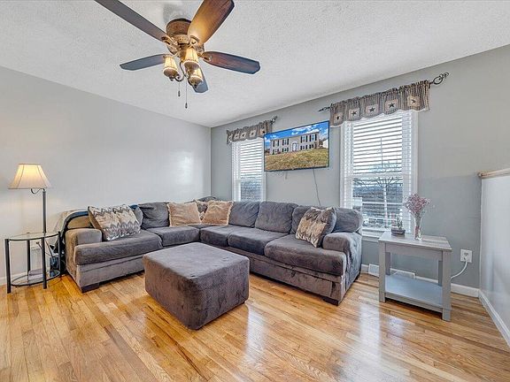 2nd image of 2868 Silver Leaf Dr