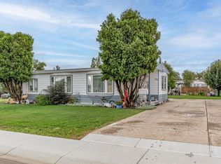106 E 2nd St NE, Redcliff, AB T0J2P0
