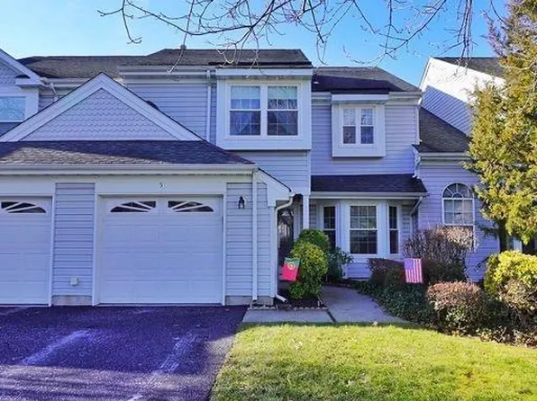 5 Vandeventer Ct, Sayreville, NJ 08872