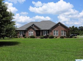 2075 Oak Dr, Boaz, AL 35956