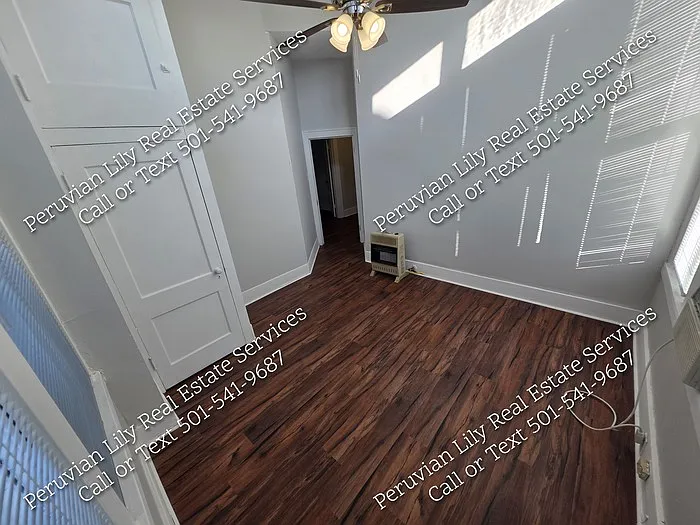 305 E 7th St #2 — Photo 11