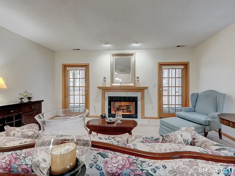 33 Langdon Ct #D104 — Photo 12