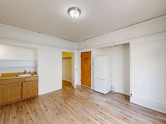 2nd image of 685 Geary St APT 205