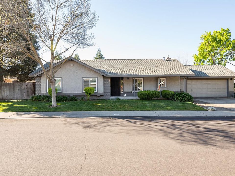 2nd image of 2700 Carmella Way