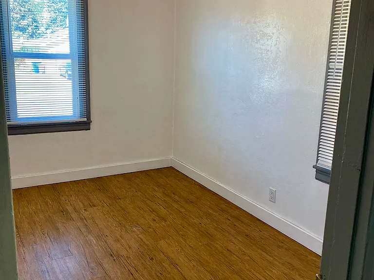 106 N Sampson St #1 — Photo 6