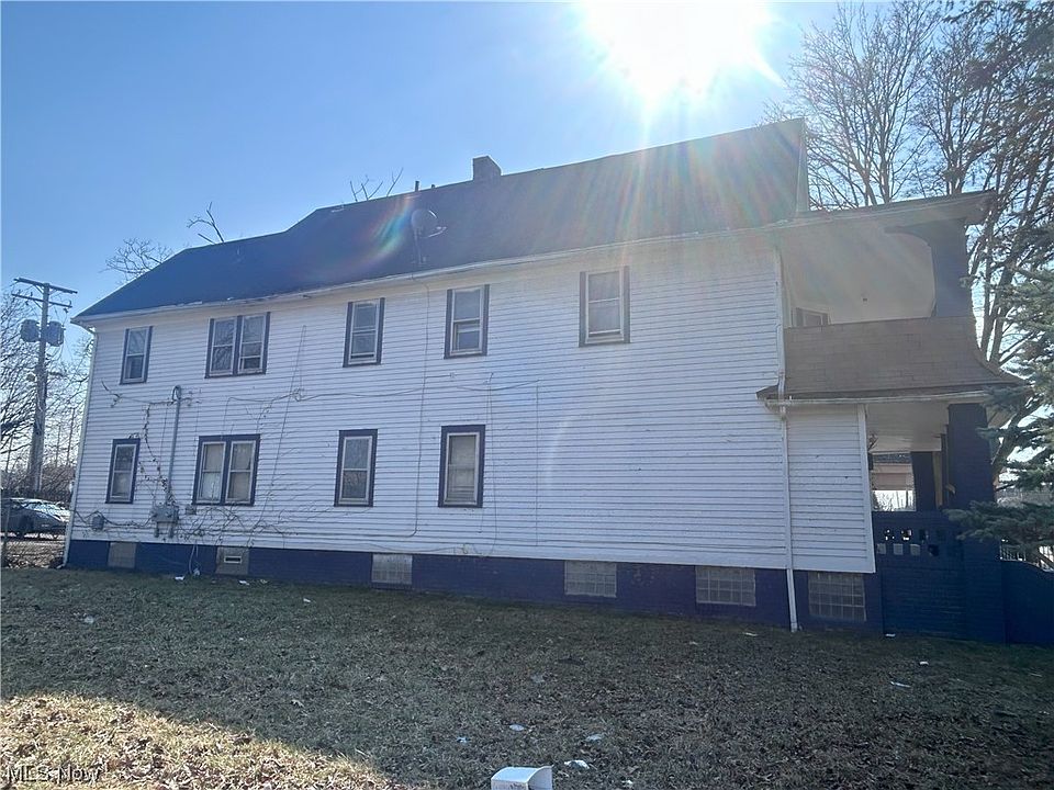 2nd image of 3471 E 114th St