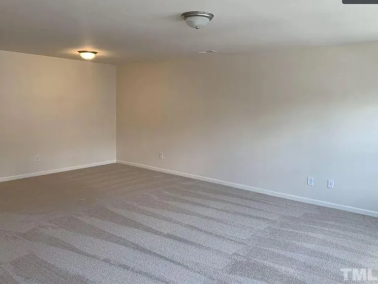 605 Minnestott Way — Photo 7