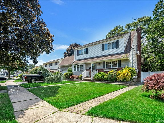 2nd image of 280 Van Cott Avenue