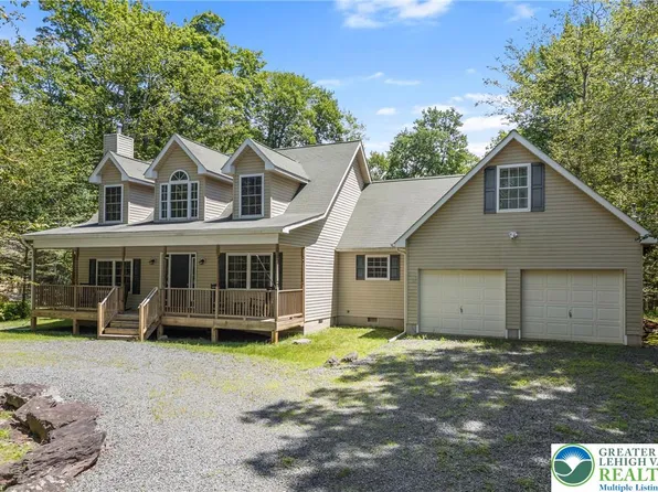 272 White Ln, Palmerton, PA 18071