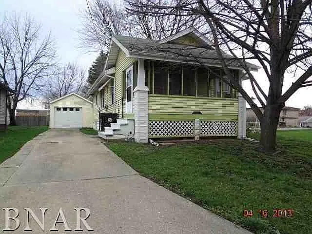 919 E Adams St photo 1