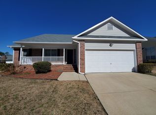 218 Silver Oaks Dr, Fayetteville, NC 28311