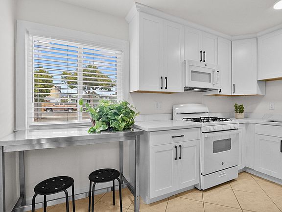 5th image of 2330 8th St #1