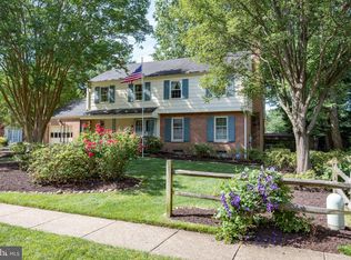 1001 Priscilla Ln, Alexandria, VA 22308