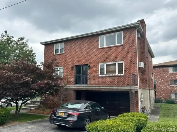 69 Veltri Ln, Yonkers, NY 10704