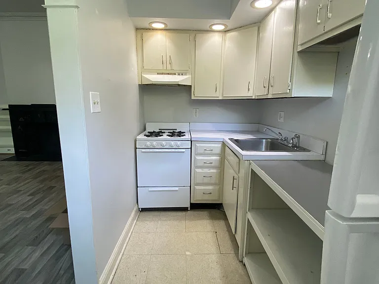 3605 Baring St #2R — Photo 4