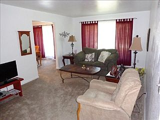 3rd image of 2066 Villanova Dr