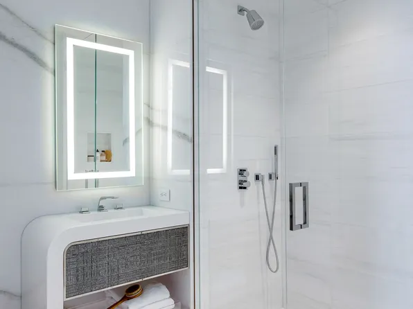 35 Hudson Yards image 10 of 17