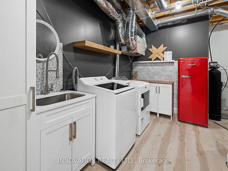 601 Meadowridge Cir — Photo 27
