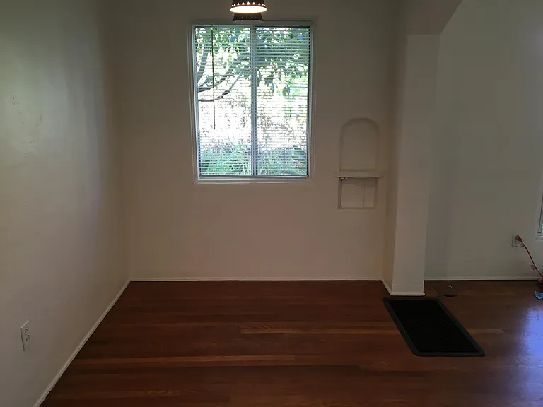 126 Juniper St — Photo 10