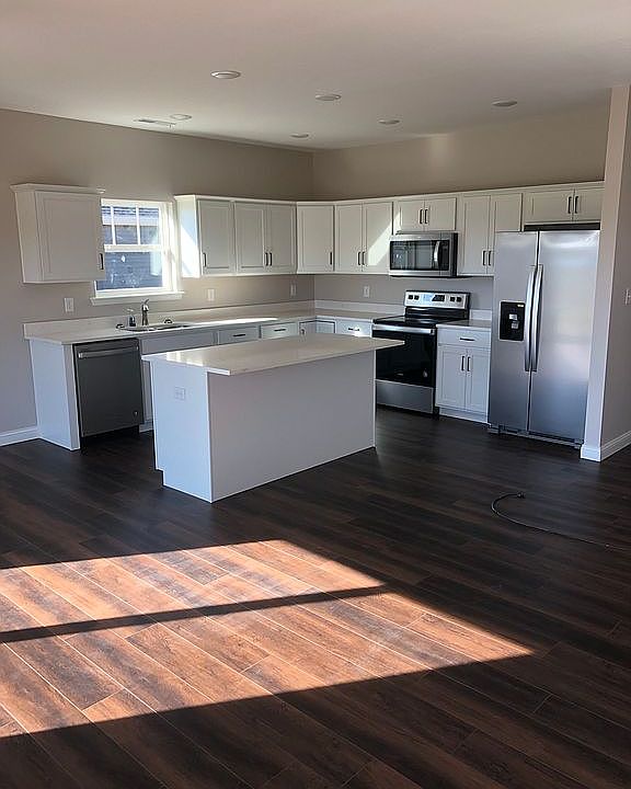 2nd image of 93 Hunters Ridge Dr