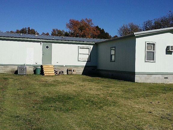3rd image of 709 Cana St