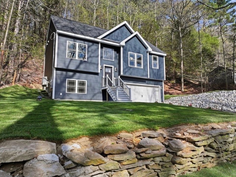 1st image of 116 Nugget Dr