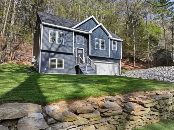 116 Nugget Dr, Charlton, MA 01507