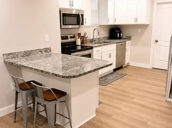 19 Westminster St, Worcester, MA 01605