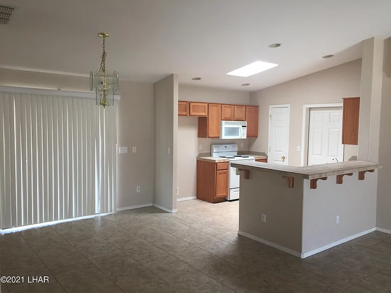 127 Nelson Ln — Photo 11