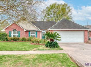 1715 E Nelson St, Gonzales, LA 70737