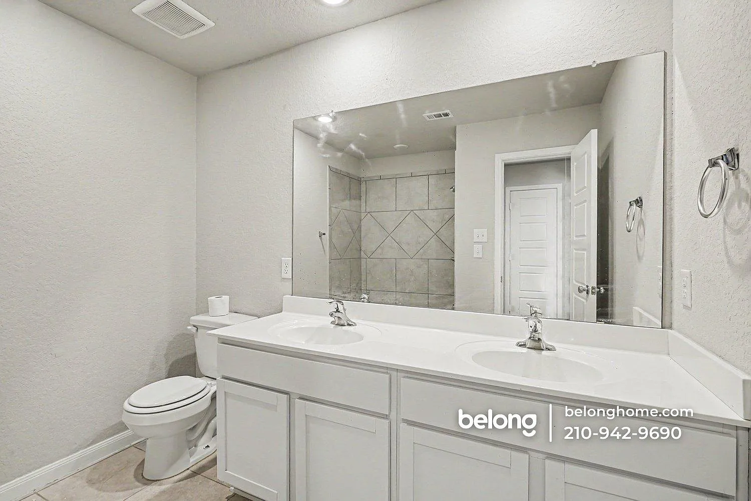 4 bed, 3.0 bath, 2816 sqft, $1,900 — Photo 4