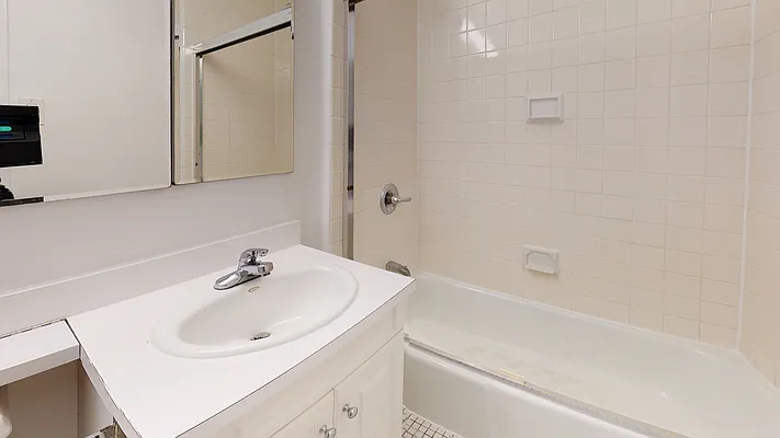 Rented by Bond New York | media 6