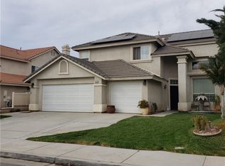 7447 River Glen Dr, Riverside, CA 92509