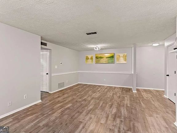 3rd image of 1115 Canyon Point Cir #1115