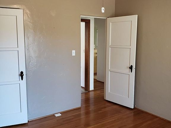 5th image of 3860 American Ave