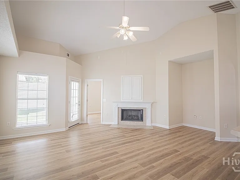 116 Slate Cir — Photo 5