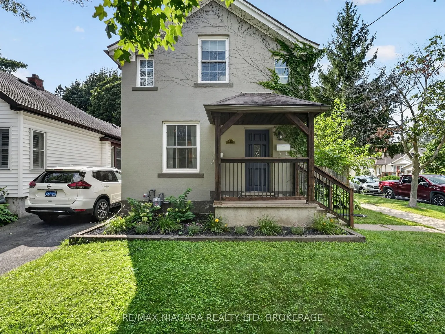2 bed, $2,350 — Photo 2