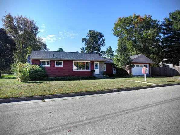 1624 Beadle St, Traverse City, MI 49686