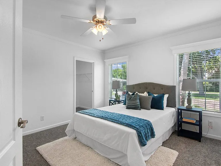 1284 Plymouth Pl — Photo 42