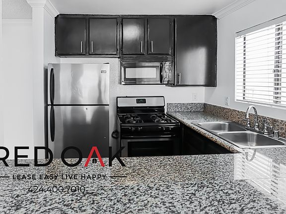 4th image of 1522 N Formosa Ave #211