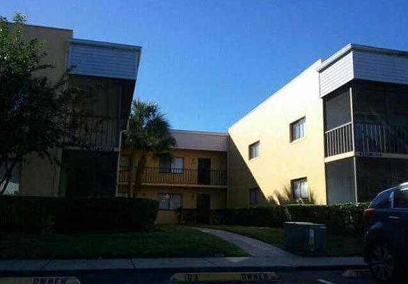 1st image of 2643 Oak Park Way
