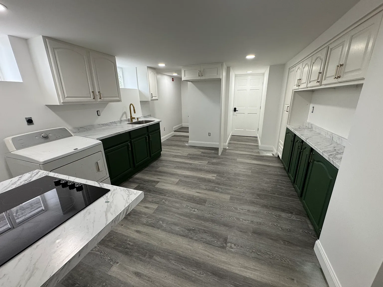 2 bed, 750 sqft, $1,800 — Photo 2