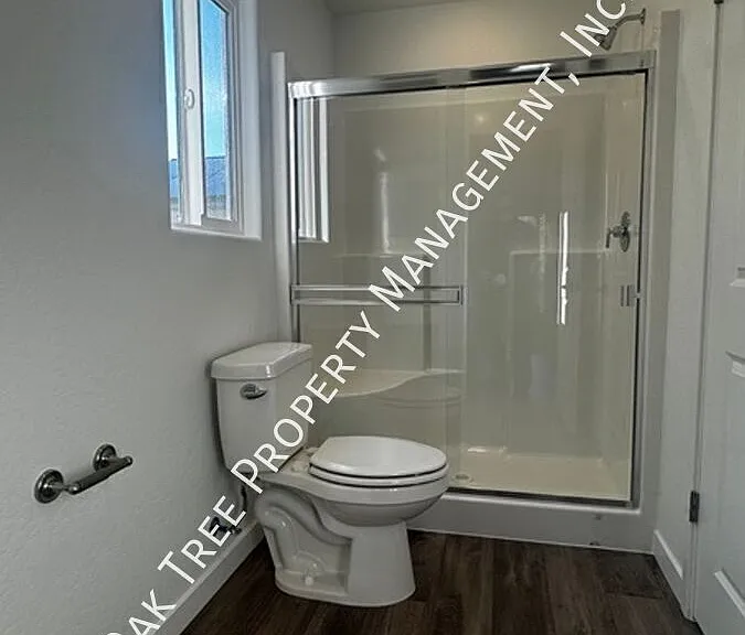 251 N Minnewawa Ave #B — Photo 15