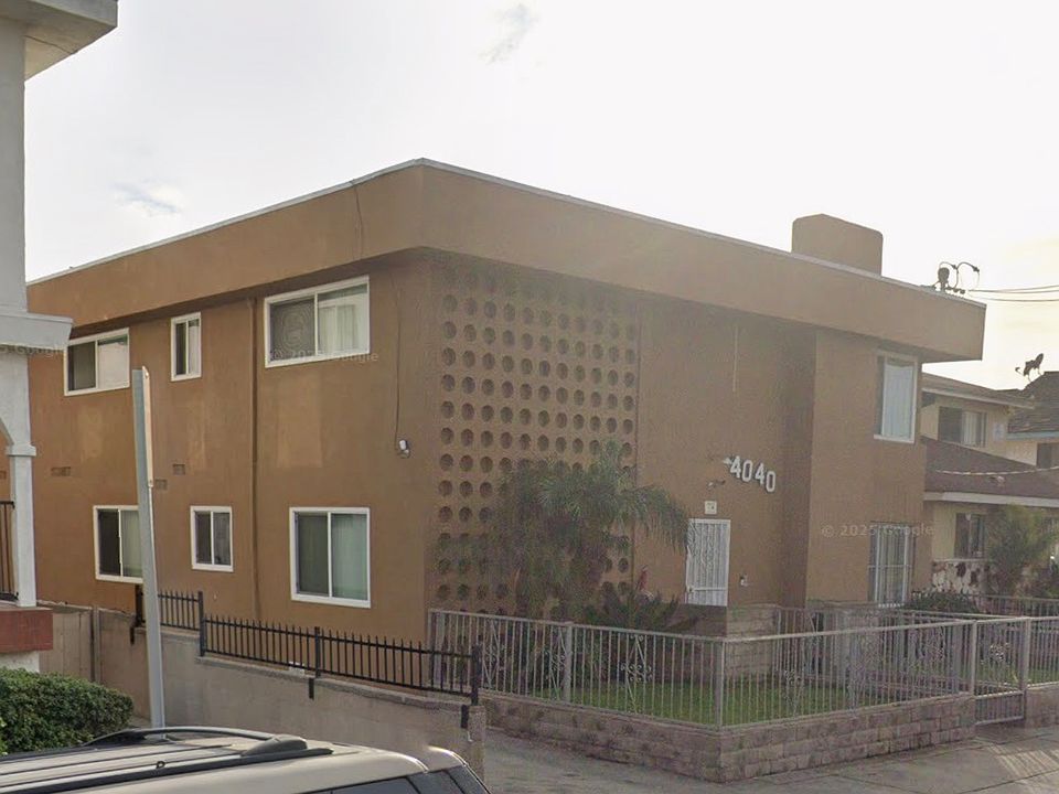 2nd image of 4040 W 134th St APT F