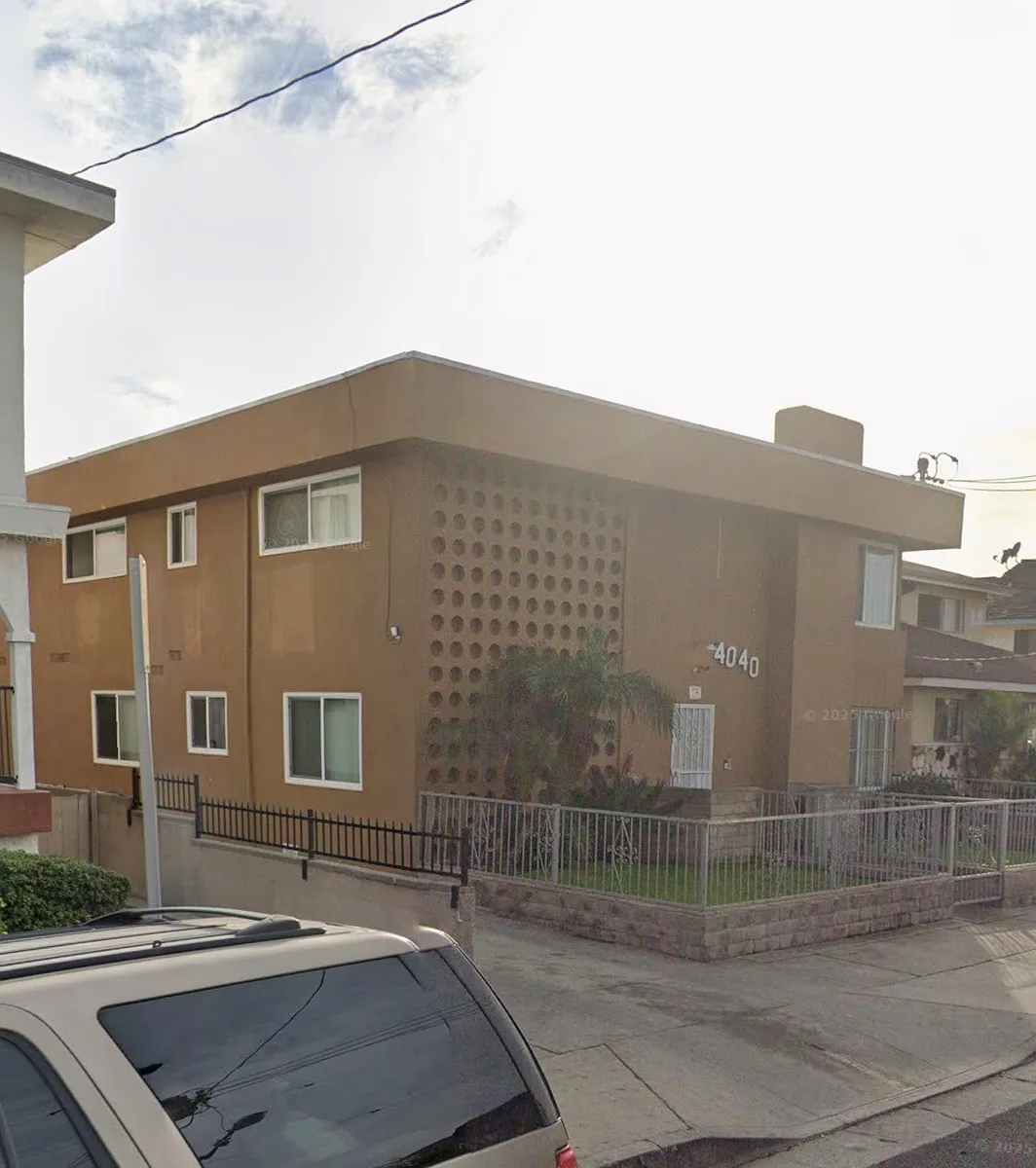 Building Photo - 4040 W 134th St #F