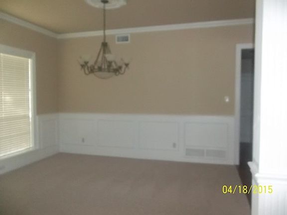 4th image of 1106 Bristol Cir